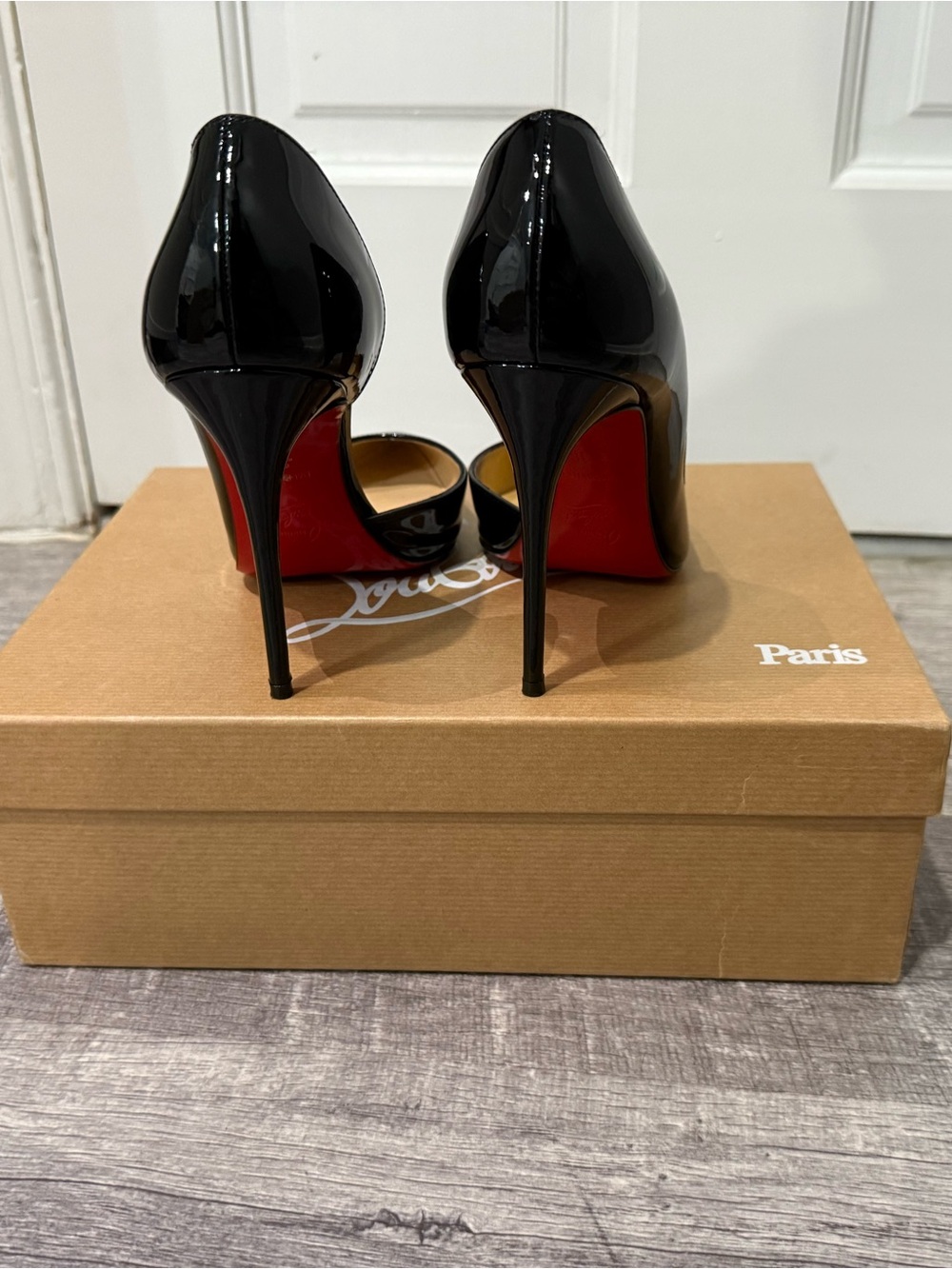 Christian Louboutin Black Patent Pointed-Toe Iriza Pumps with Red Sole - Picture 3 of 8